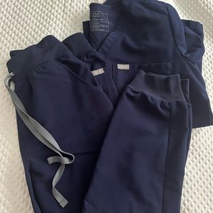 Figs scrubs Catarina one pocket and Zamora high waisted jogger